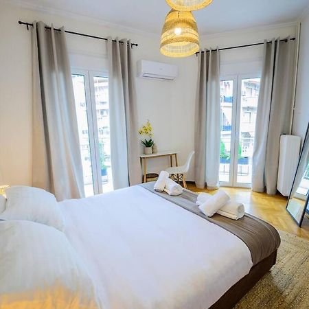 Boho Luxury 2 Bedroom Apartment, Acropolis Museum View เอเธนส์ ภายนอก รูปภาพ