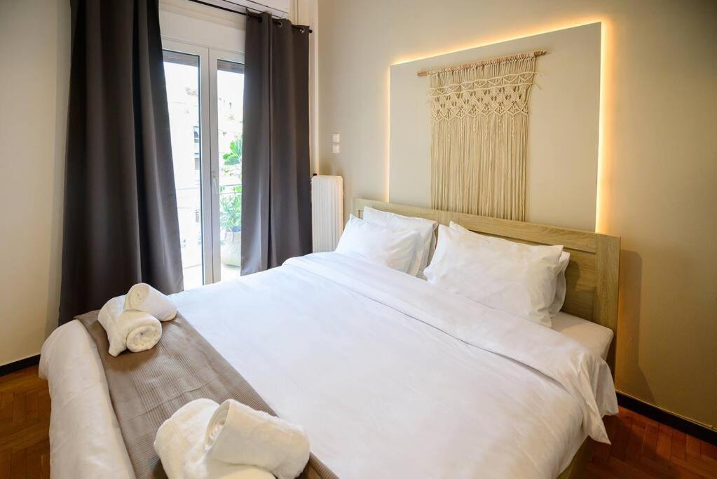 Boho Luxury 2 Bedroom Apartment, Acropolis Museum View เอเธนส์ ภายนอก รูปภาพ