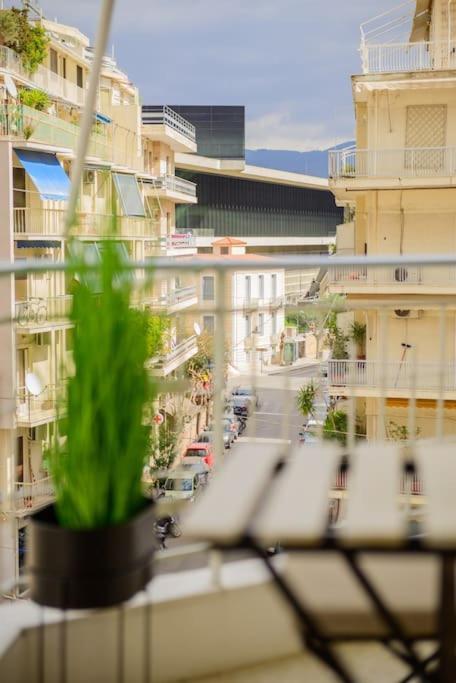 Boho Luxury 2 Bedroom Apartment, Acropolis Museum View เอเธนส์ ภายนอก รูปภาพ